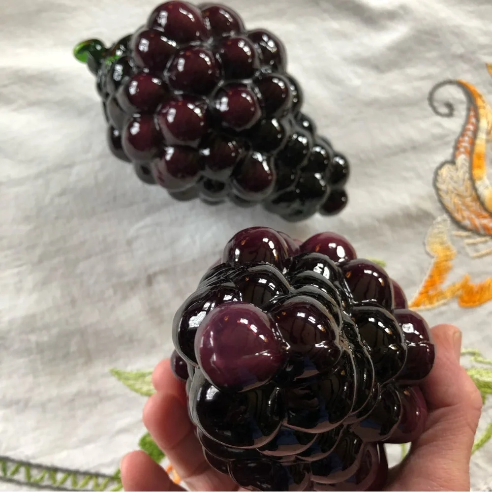 Vintage Set of Hand Blown Murano Style Art Glass Bunch of Grapes. Deep Amethyst - Picture 8 of 13
